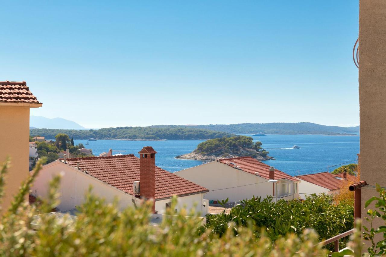 Green Oasis Hvar Town Extérieur photo